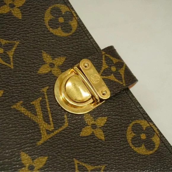 Louis Vuitton wallet agenda passport cover monogram LV koala pm pink interior - Picture 10 of 17
